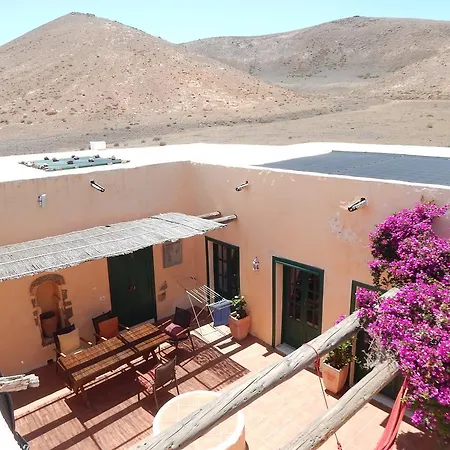 La Casa Caldera Femés