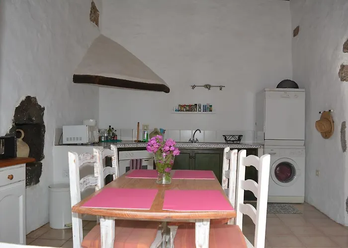 La Casa Caldera Femés